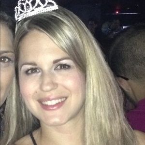 Meet your Posher, Artemis